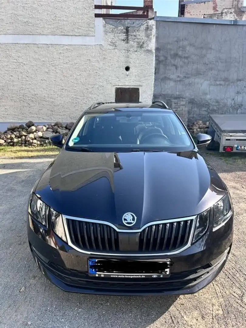 Skoda Octavia Octavia Combi 1.5 TSI ACT Ambition Schwarz - 1