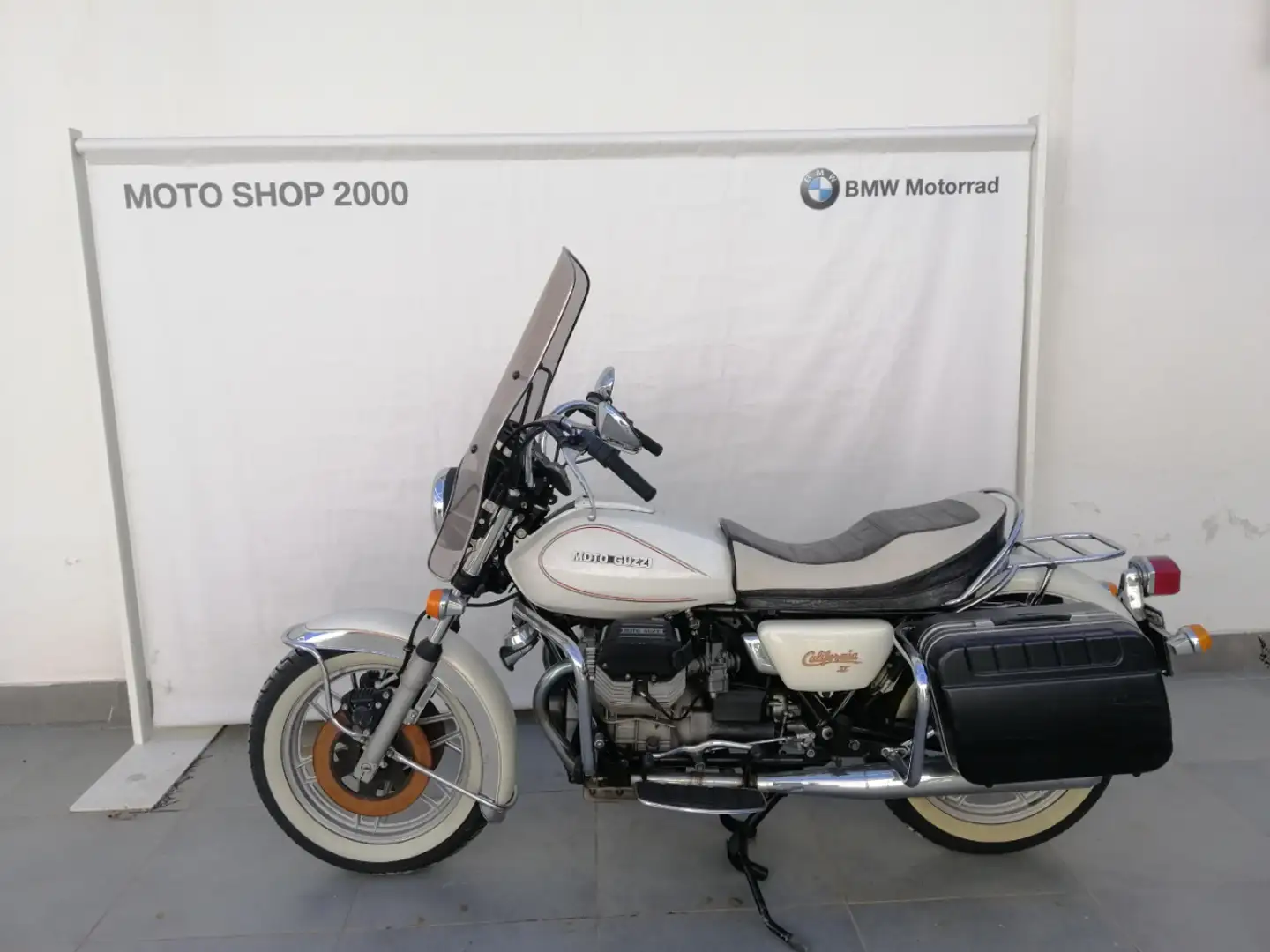 Moto Guzzi V 1000 California II Wit - 2