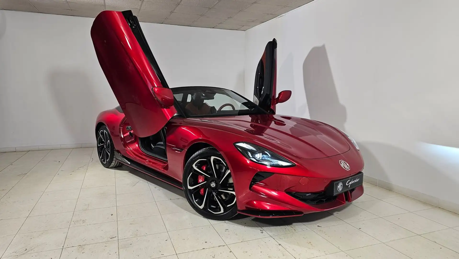 MG Cyberster Dual Motor GT AWD Rood - 2