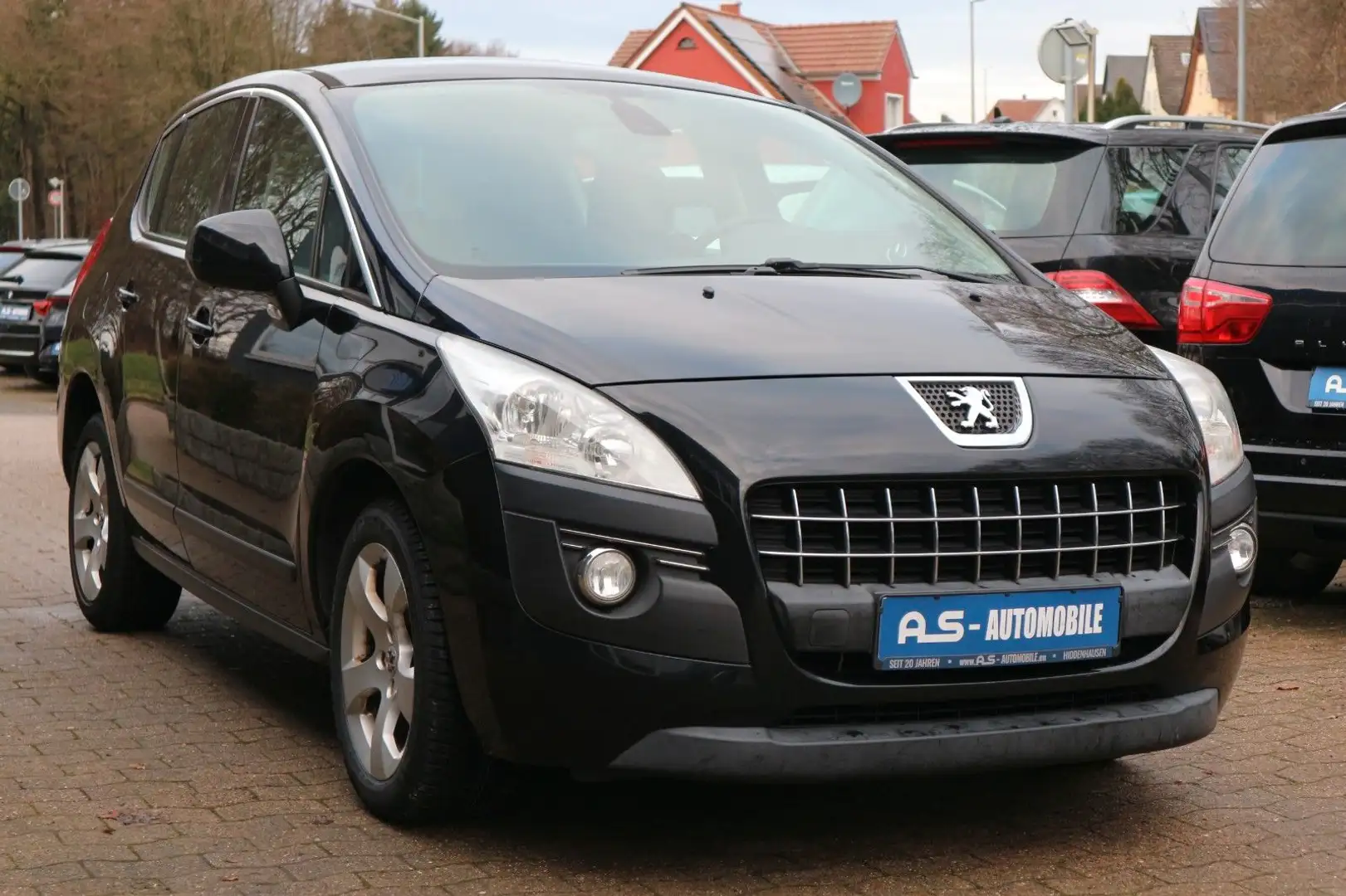 Peugeot 3008 Active *PDC/KLIMAAUTO/TEMPO/AHK* Noir - 1