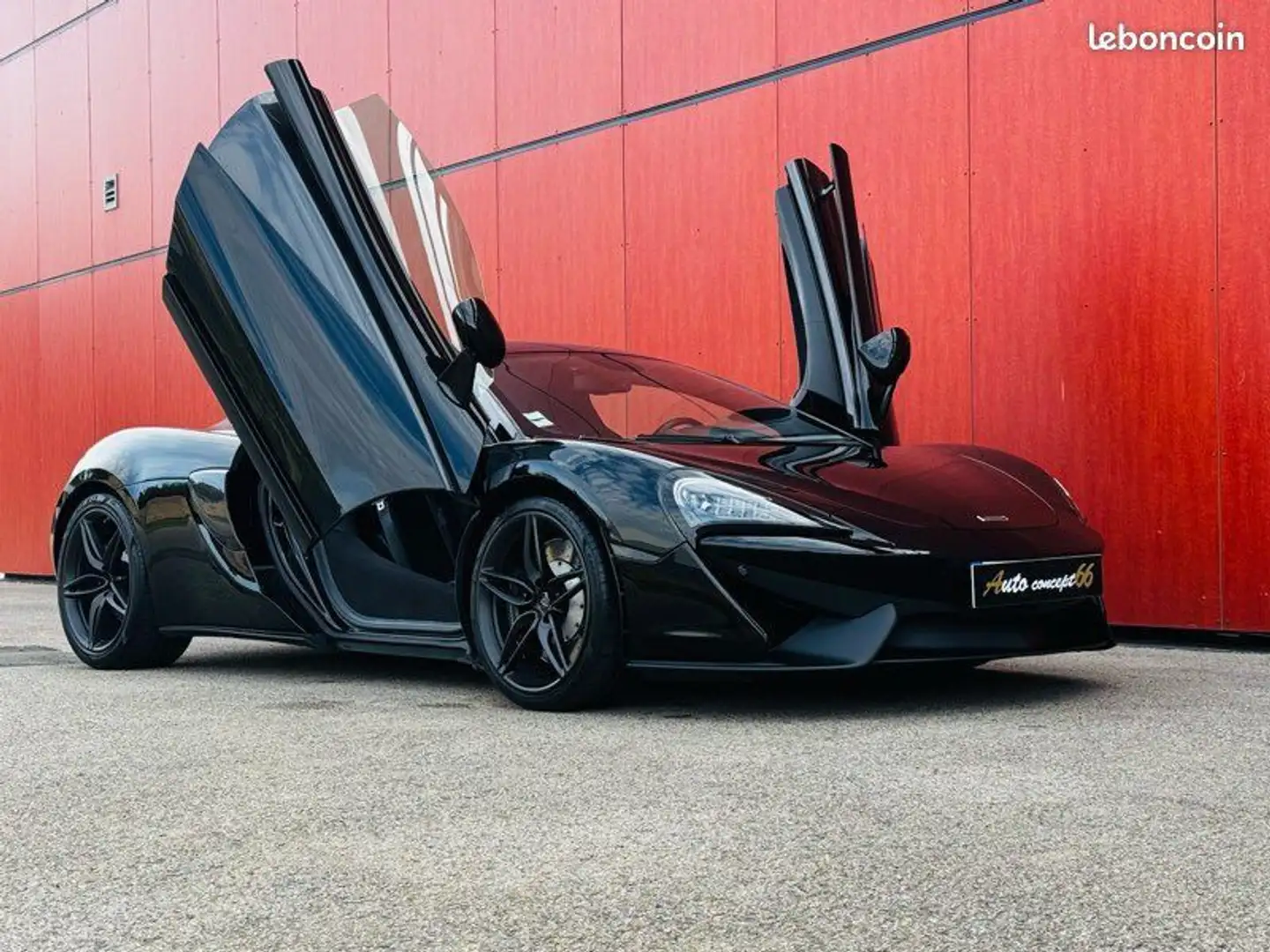 McLaren 540C COUPE V8 3.8 540 ch Zwart - 1