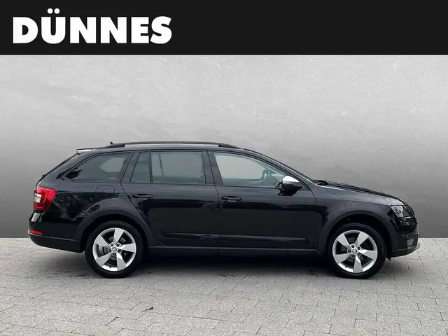 Skoda Octavia view 6