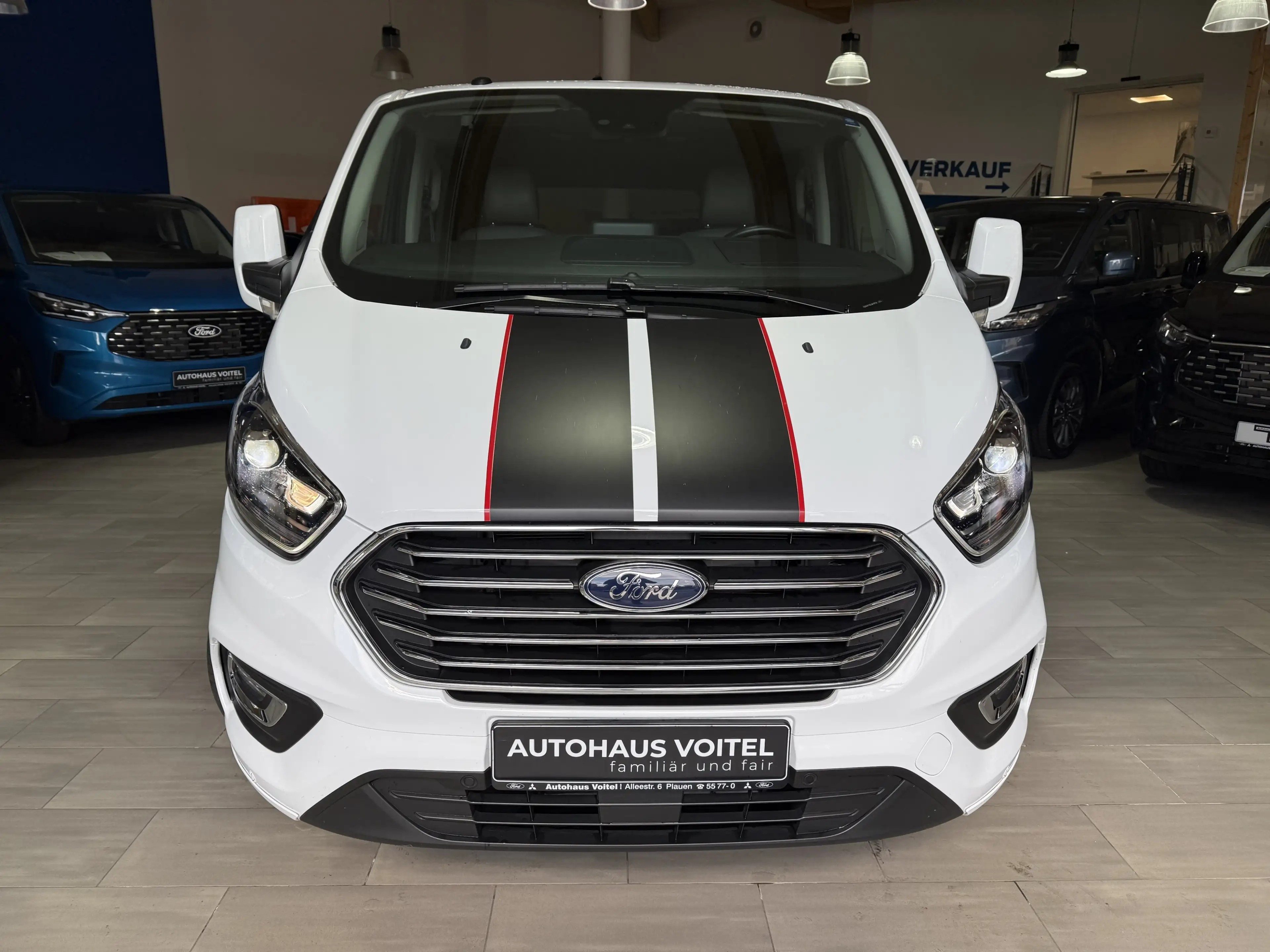 Ford Tourneo Custom Titanium X L1 Standheiz. / abn. AHK / ACC / Leder — photo 2