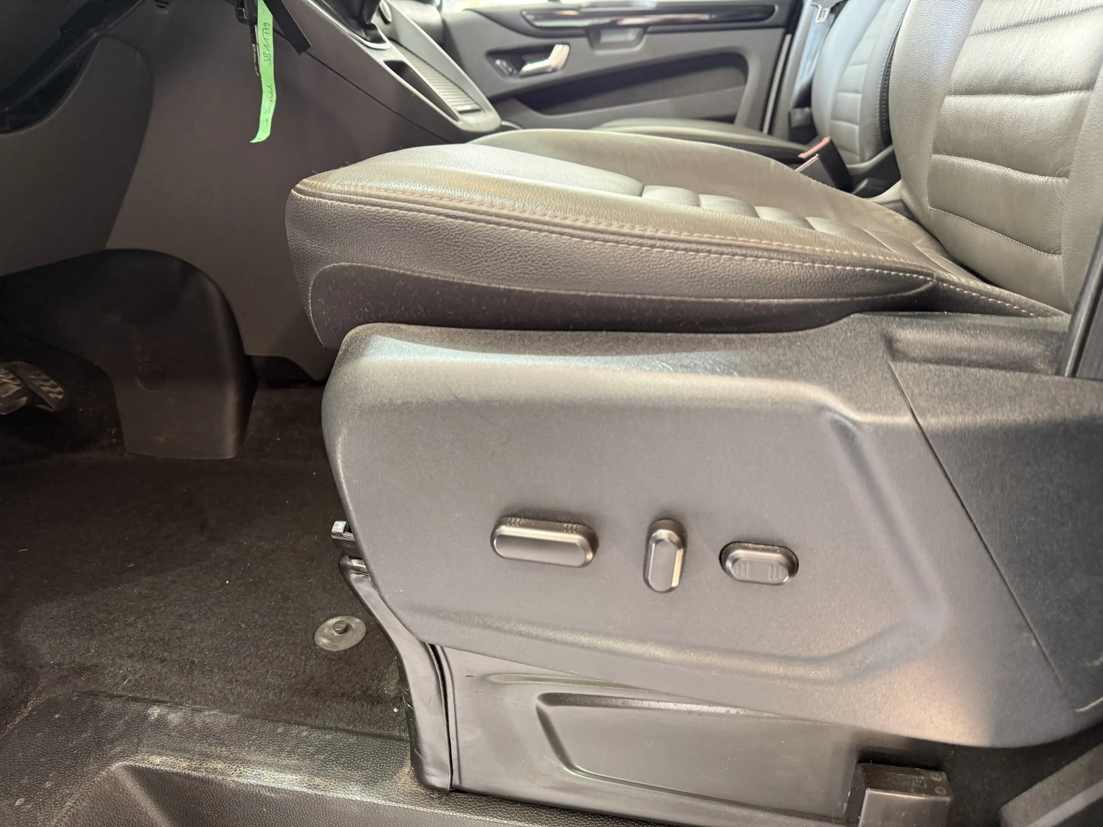 Ford Tourneo Custom Titanium X L1 Standheiz. / abn. AHK / ACC / Leder — photo 11