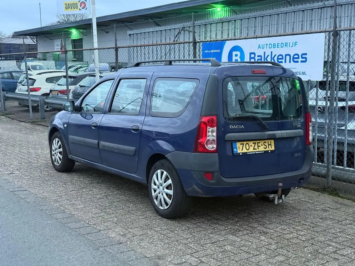 Dacia Logan MCV 1.6-16V Lauréate | LPG | Airco Blau - 2