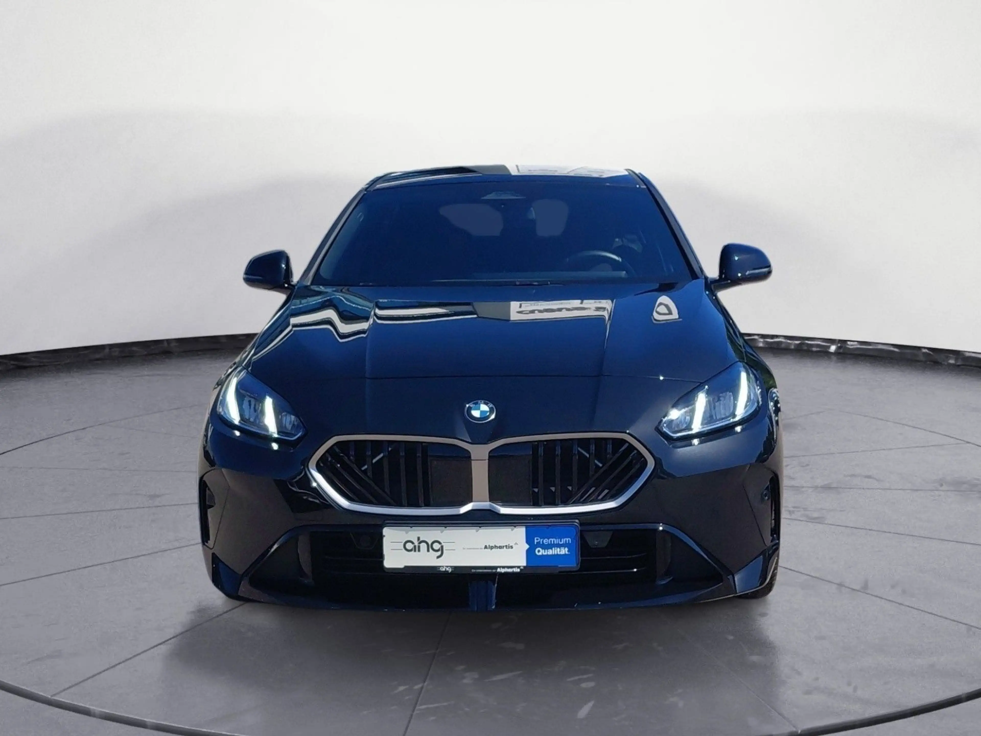 BMW 118 d M Sportpaket Navi Rückfahrkamera LED 19 Zol — photo 10