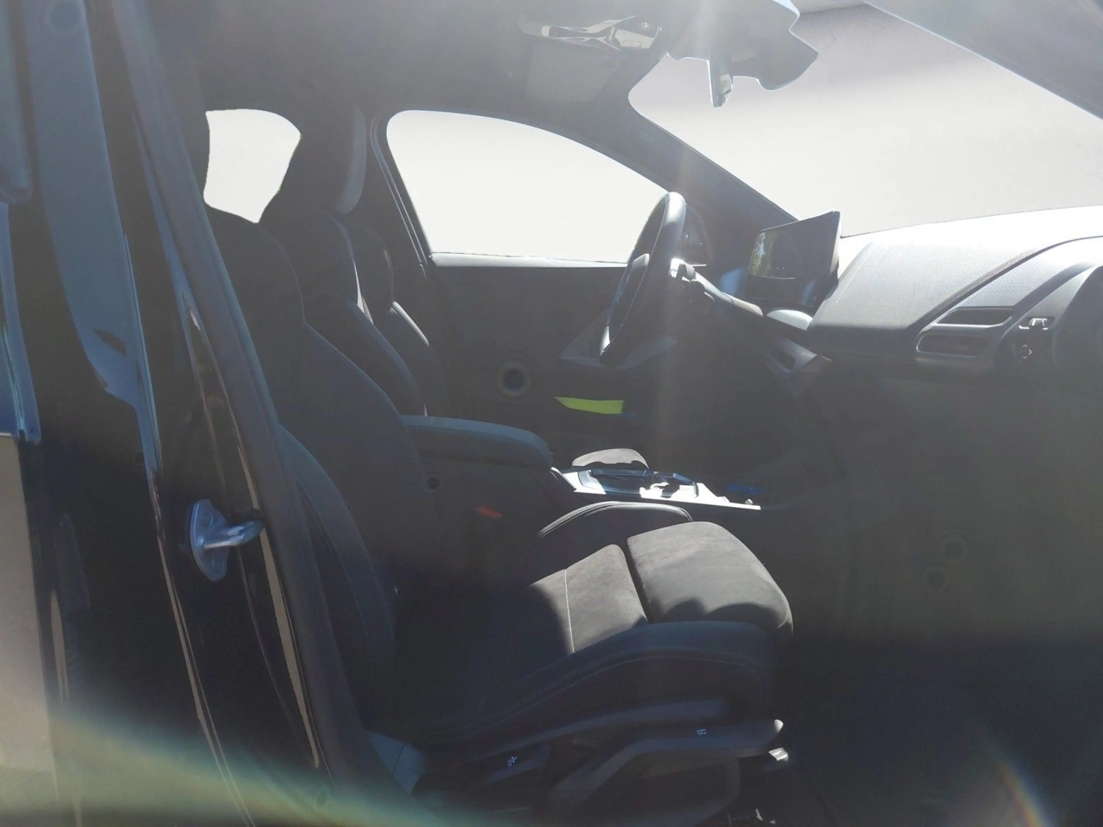 BMW 118 d M Sportpaket Navi Rückfahrkamera LED 19 Zol — photo 15