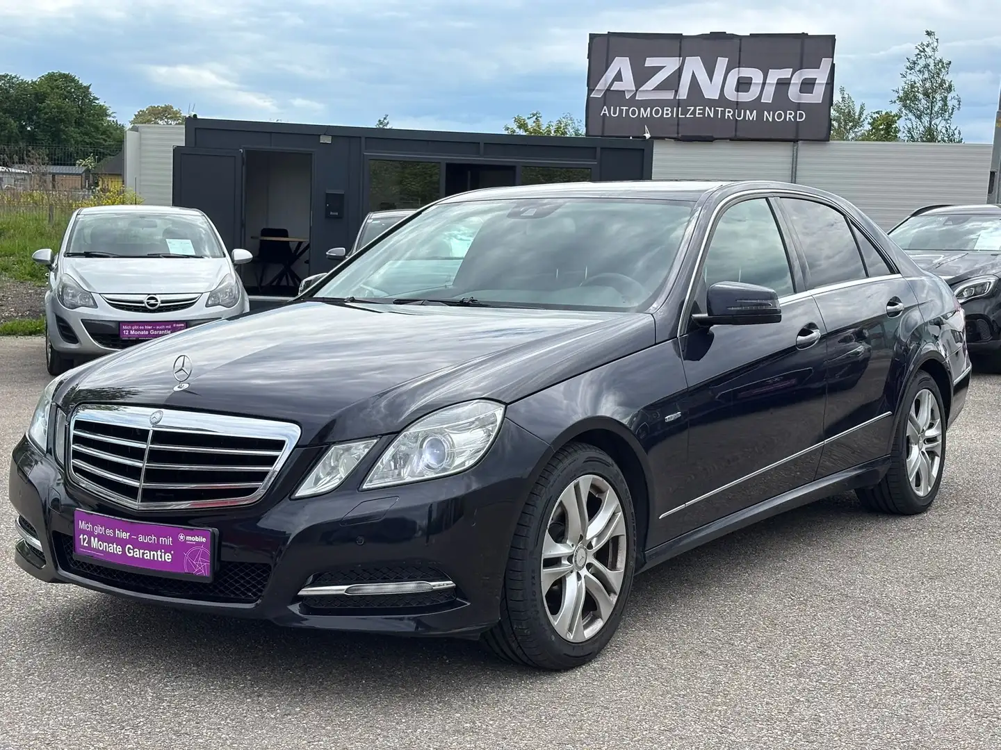 Mercedes-Benz E 200 E 200 BlueEfficiency CDI Aut. Avantgarde Blau - 1