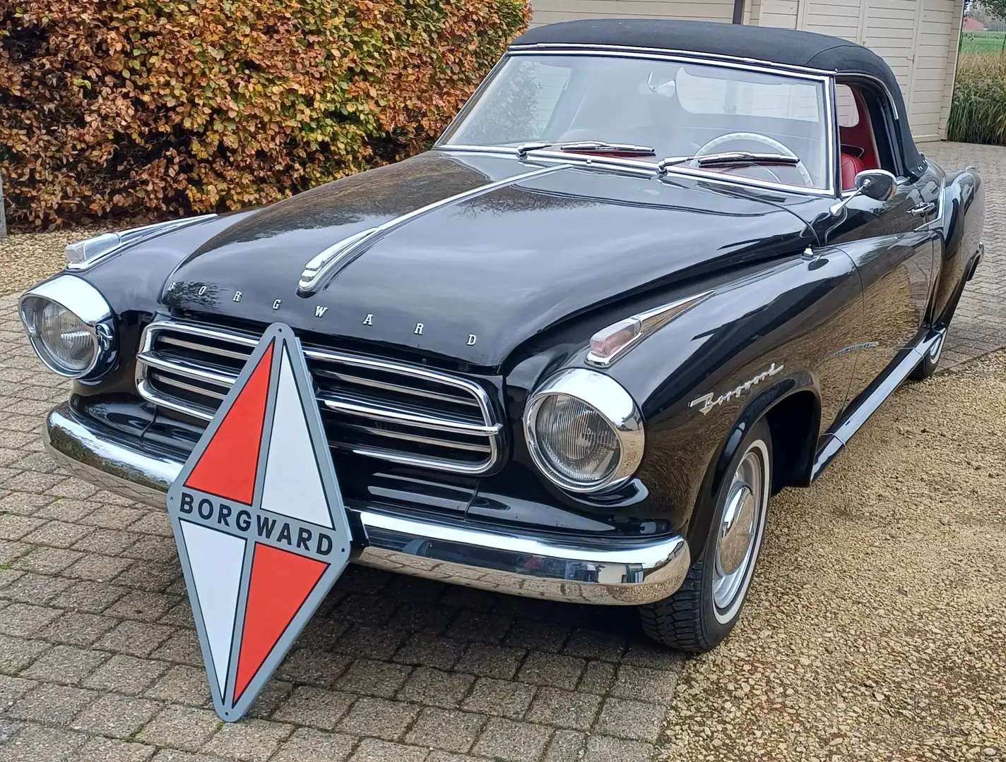 Borgward Isabella Coupe cabriolet Schwarz - 1
