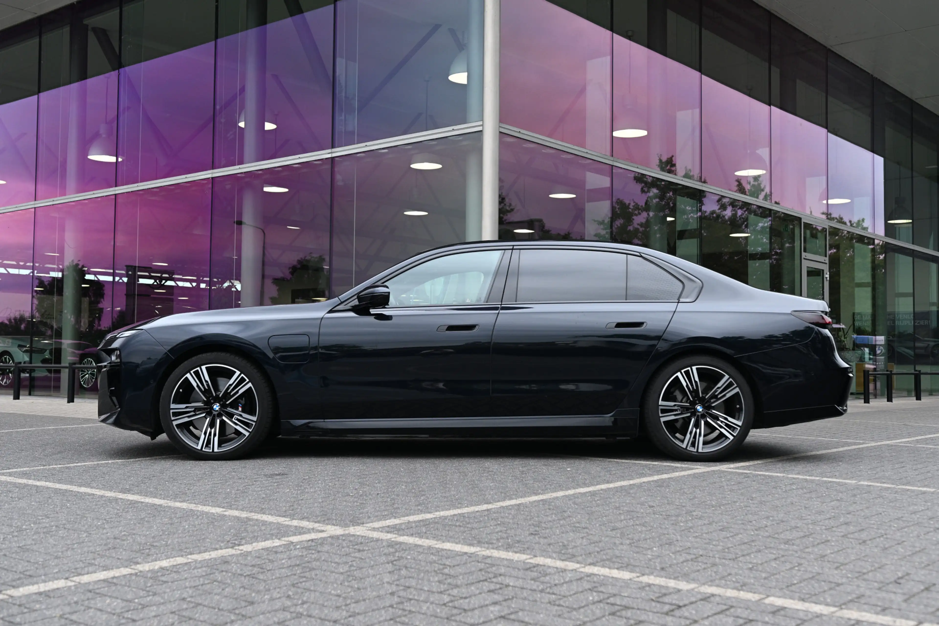 BMW 750 7 Serie 750e xDrive M Sport Automaat / Panoramadak — photo 7