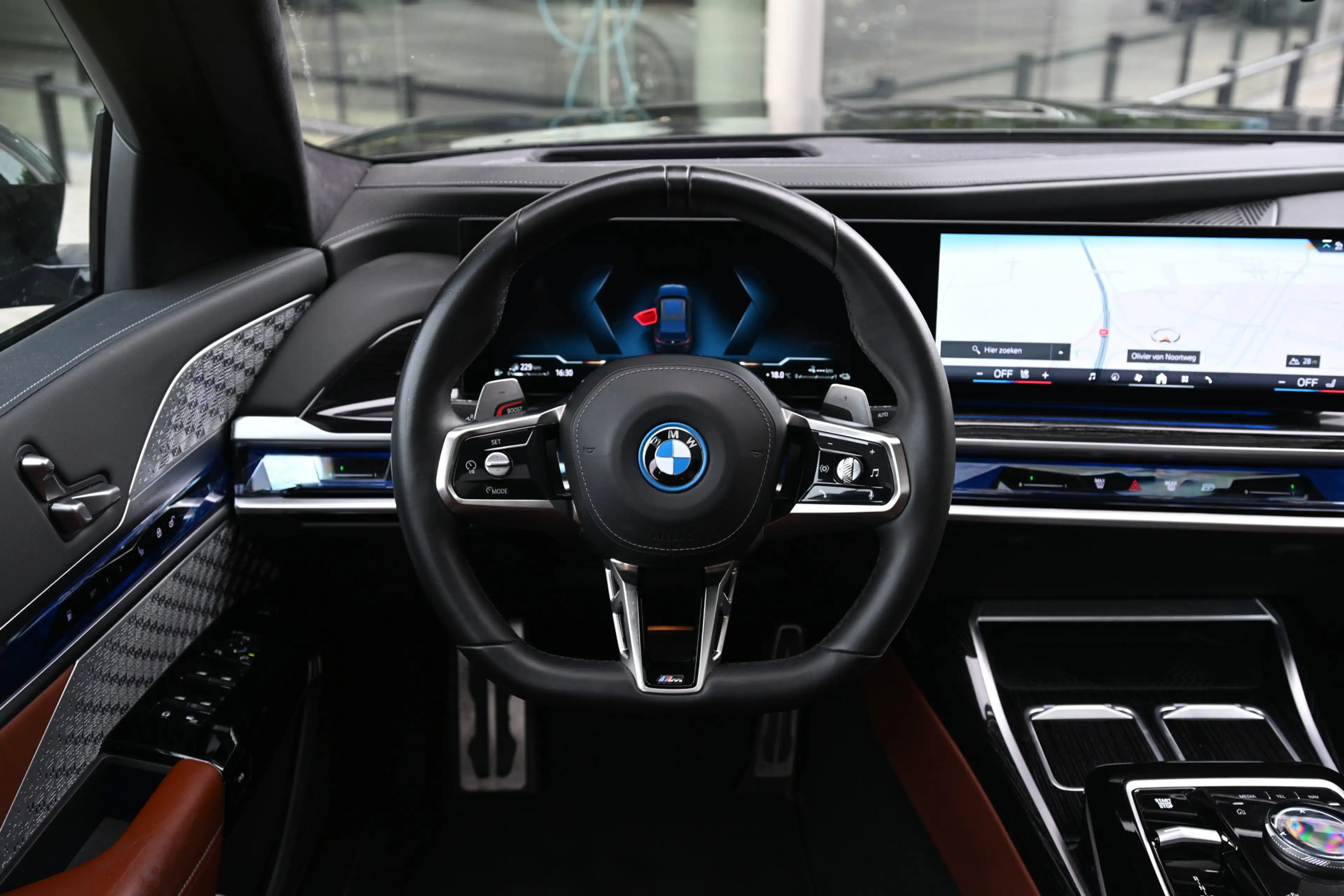 BMW 750 7 Serie 750e xDrive M Sport Automaat / Panoramadak — photo 12