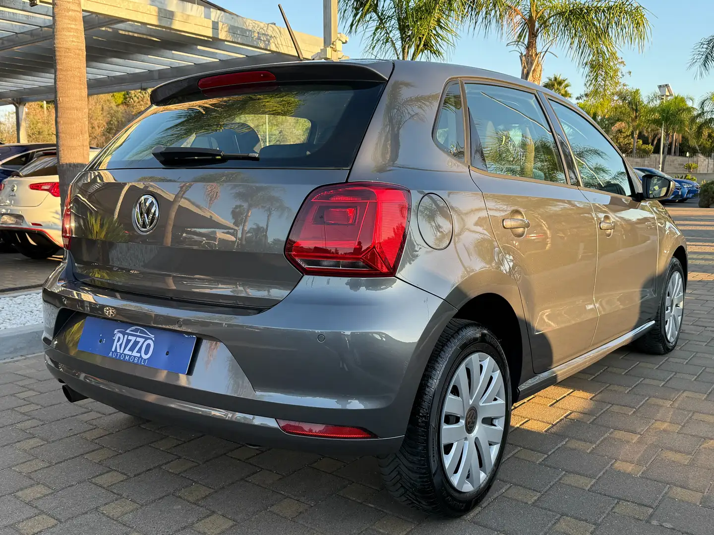 Volkswagen Polo 1.4TDI 90CV LIFE 5P.NAVICLIMAPDC ACC 12/2014 Grigio - 2