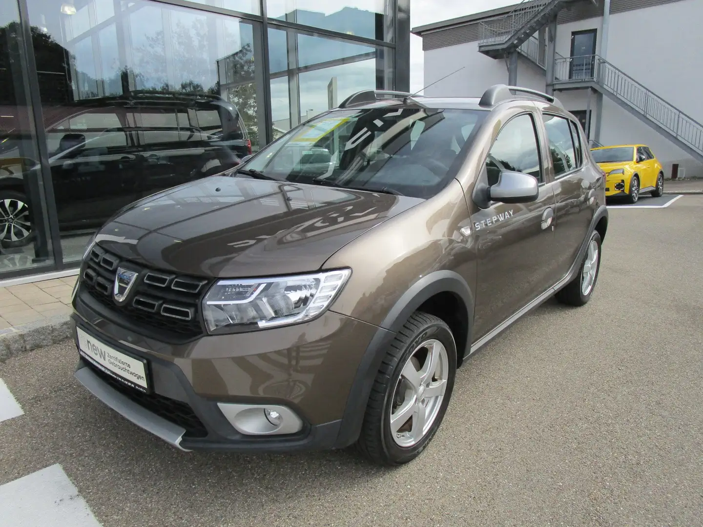 Dacia Sandero Stepway Prestige TCe 90 Braun - 2