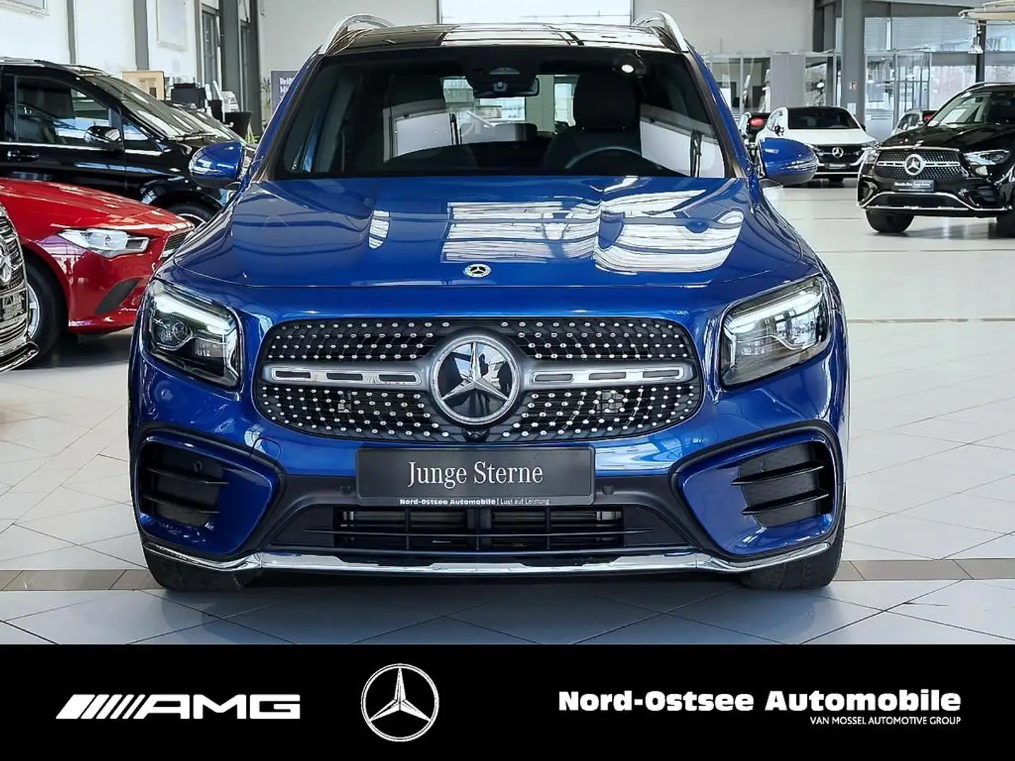 Mercedes-Benz GLB 180 d AMG ADV PANO KEYLESS MULTIBEAM SITZHZG Blau - 2