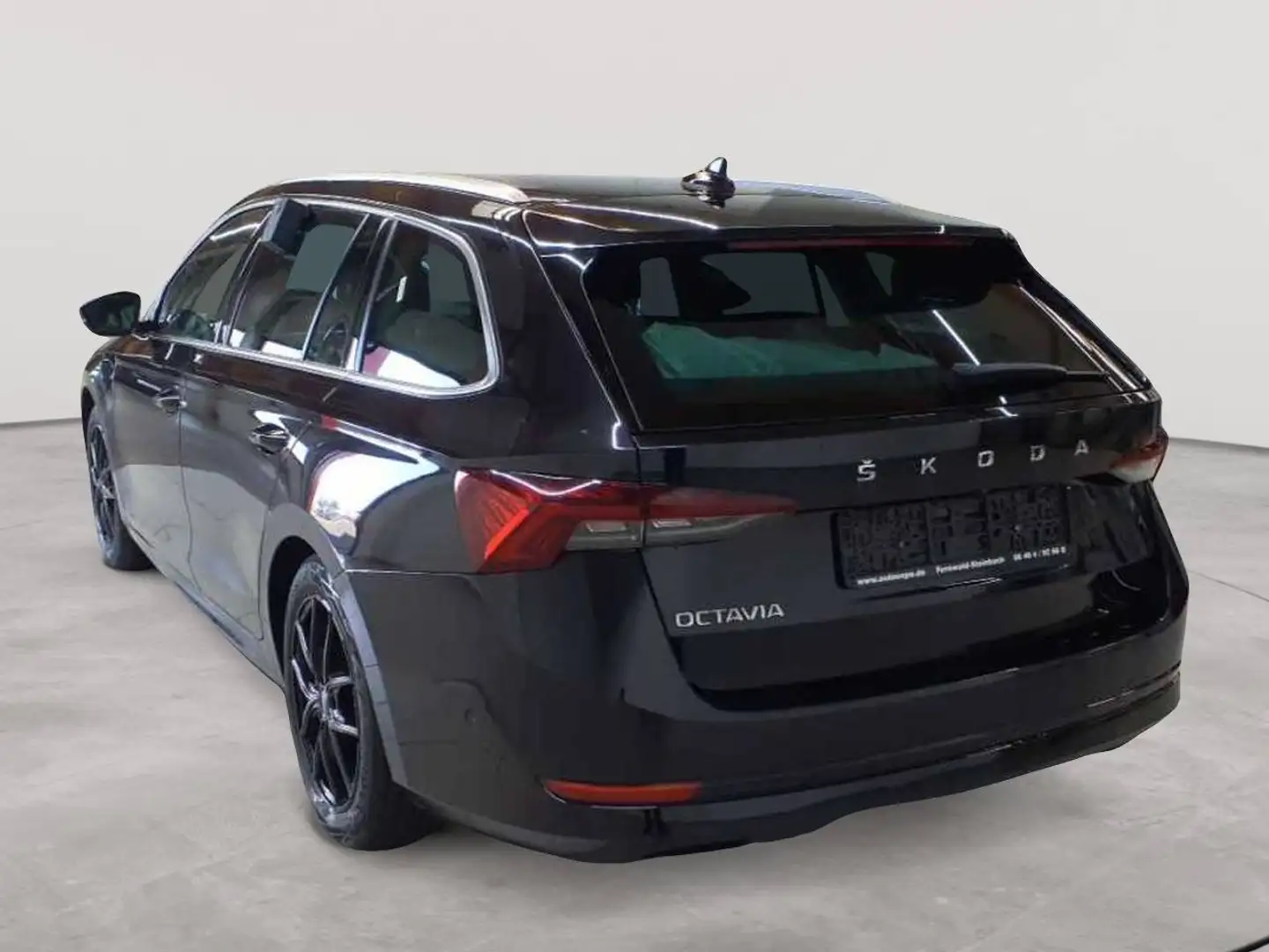 Skoda Octavia Combi 2.0 TDI DSG Style StandHzg Schwarz - 2