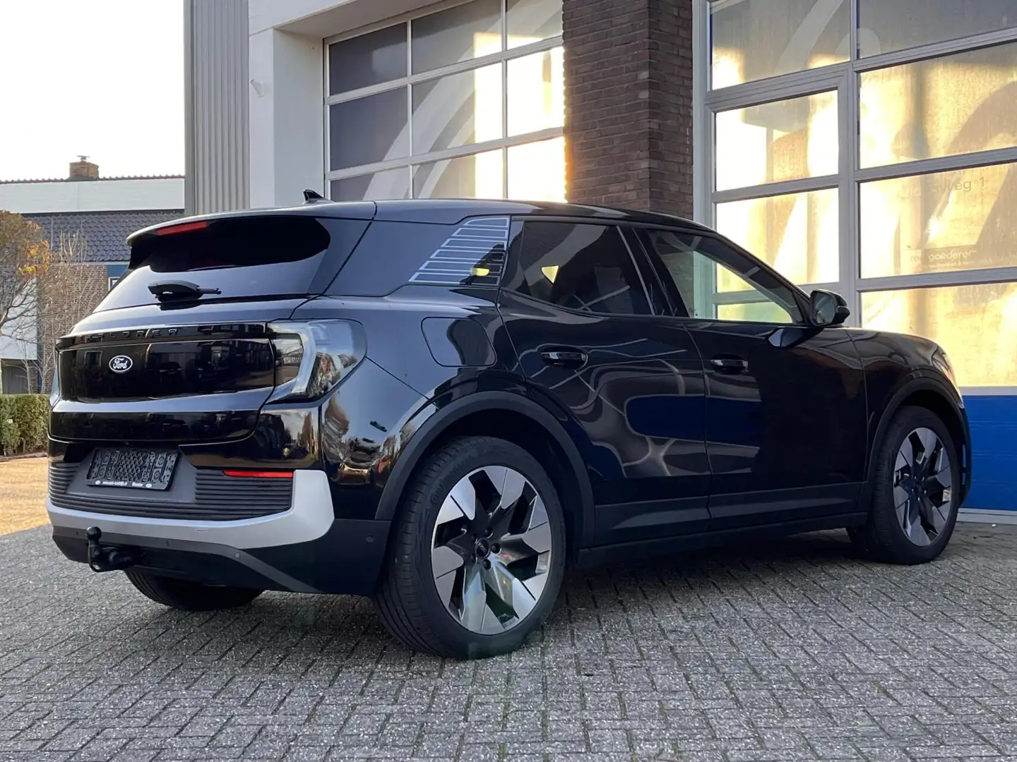 Ford Explorer Premium Extended Range RWD 77 kWh 286PK Warmtepomp Noir - 2