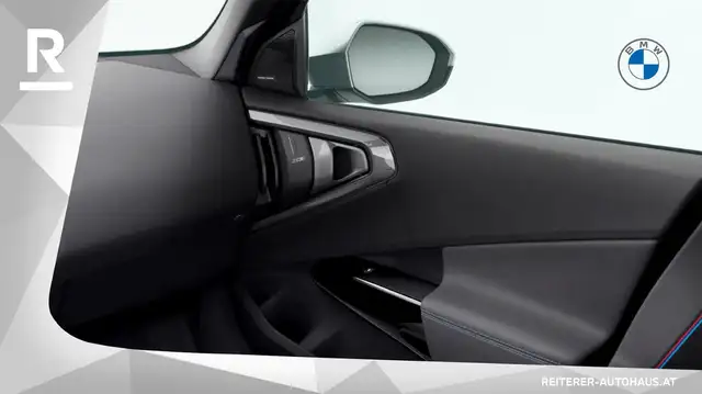 BMW X3 view 12