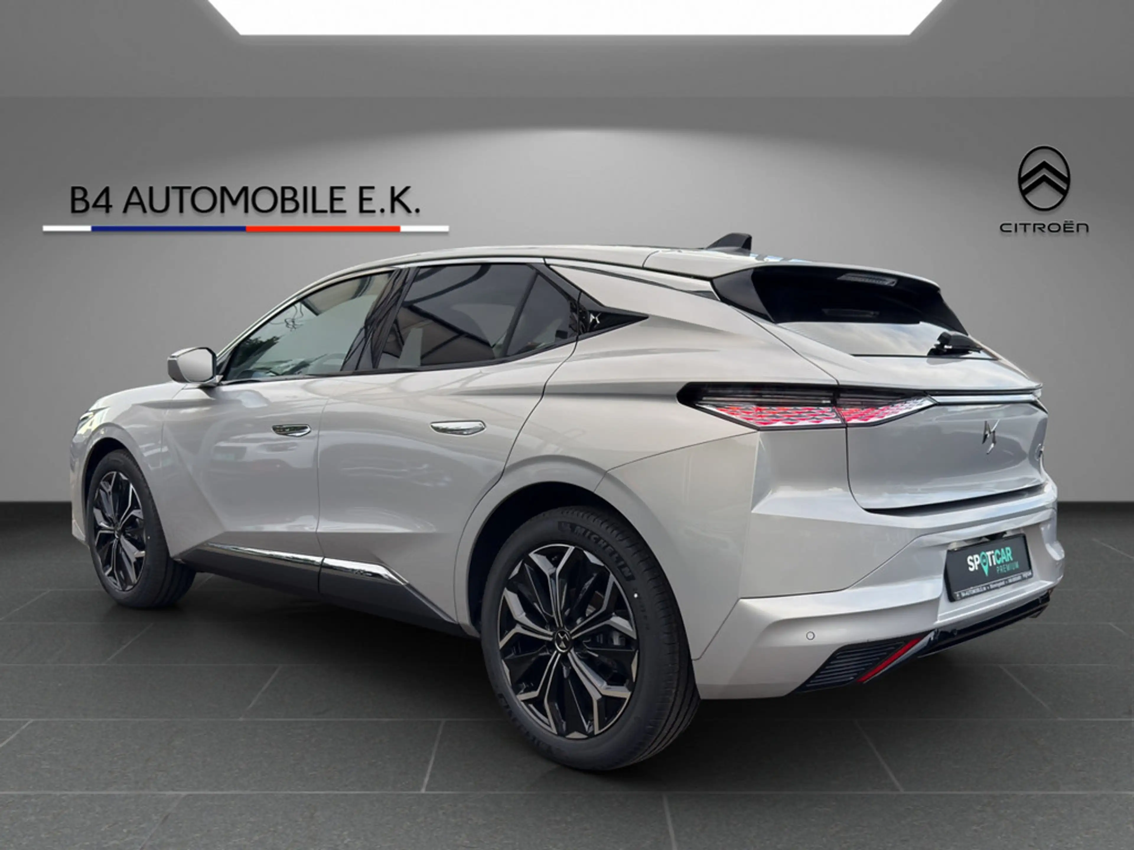 DS Automobiles DS 4 Etoile HDI 130 EAT8 HUD LED NAVI ACC — photo 7
