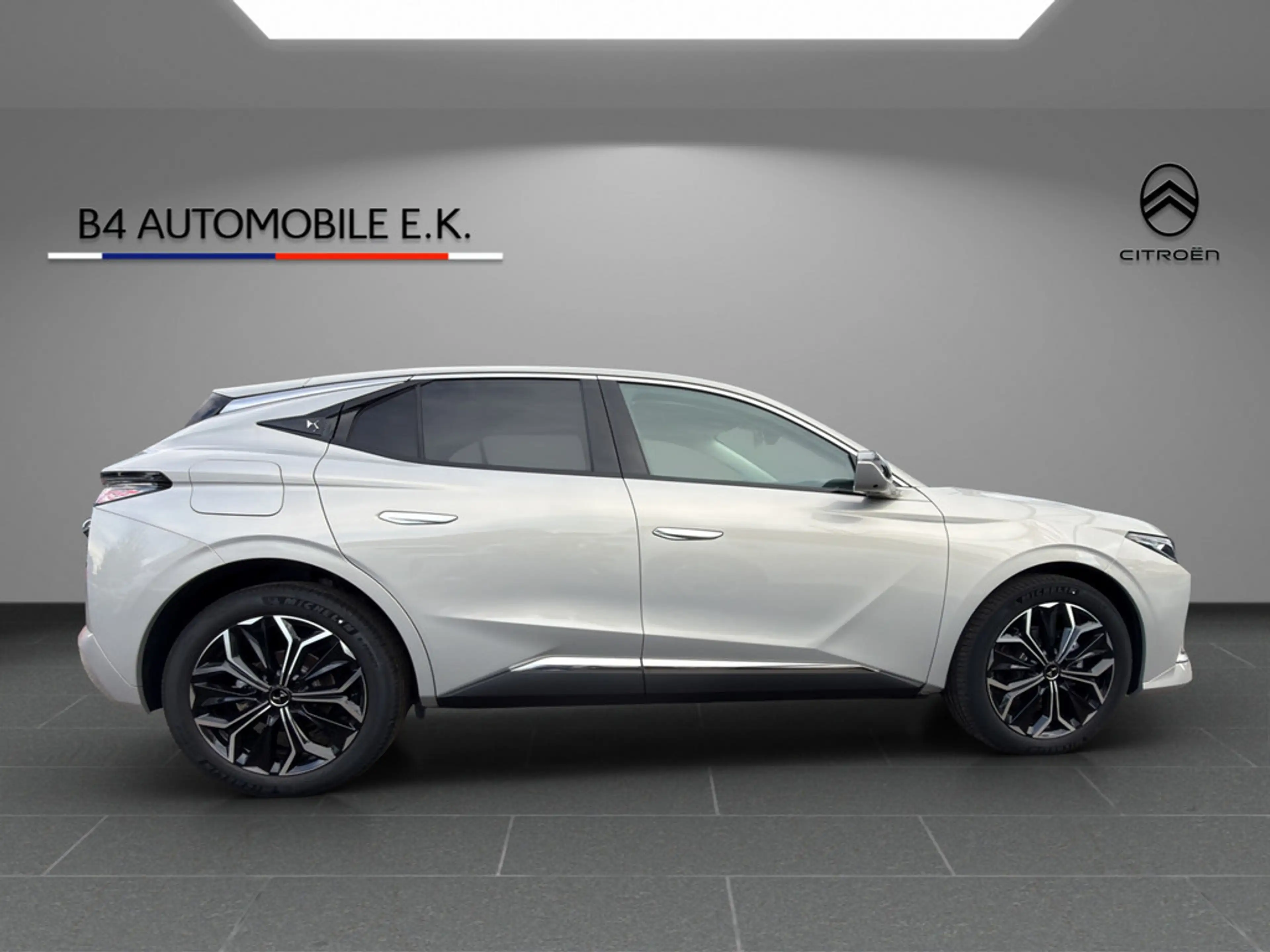 DS Automobiles DS 4 Etoile HDI 130 EAT8 HUD LED NAVI ACC — photo 4