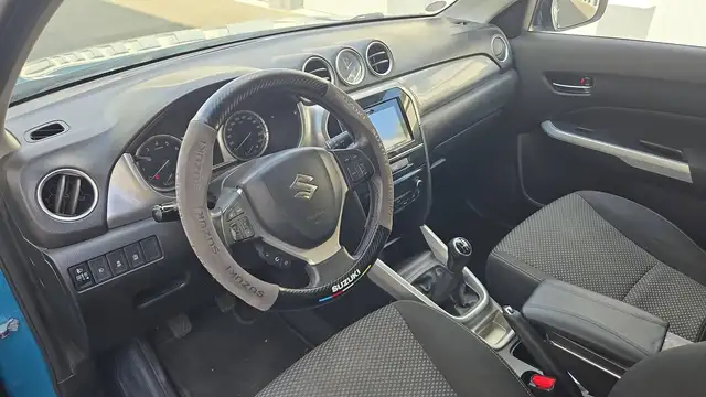 Suzuki Vitara view 8
