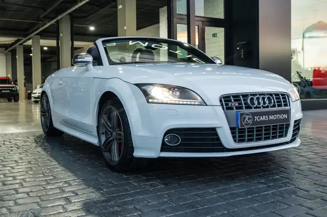 Audi TTS Roadster 2.0 TFSI quattro S-Tronic
