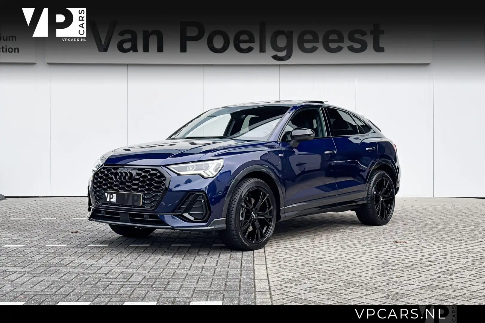 Audi Q3 Sportback 45 TFSI e S Edition Schuifdak | SONOS | Blauw - 1