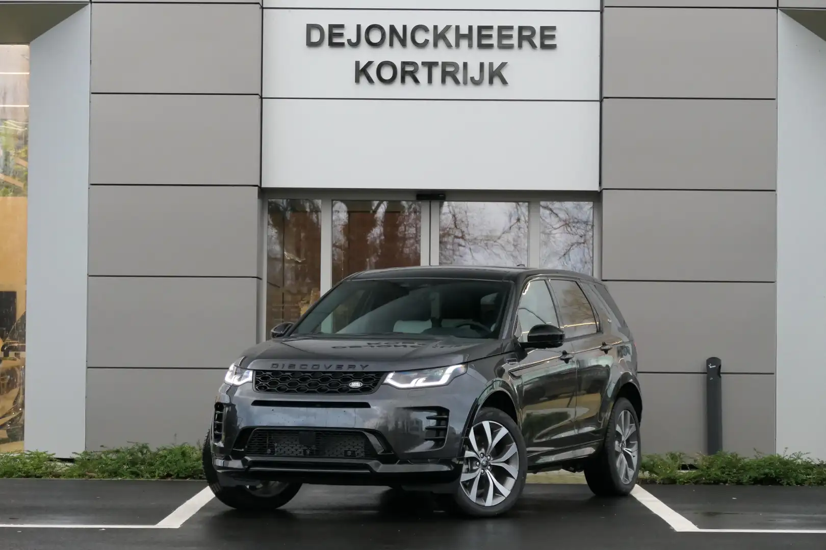 Land Rover Discovery Sport P300e Dynamic HSE Hybride Gris - 1