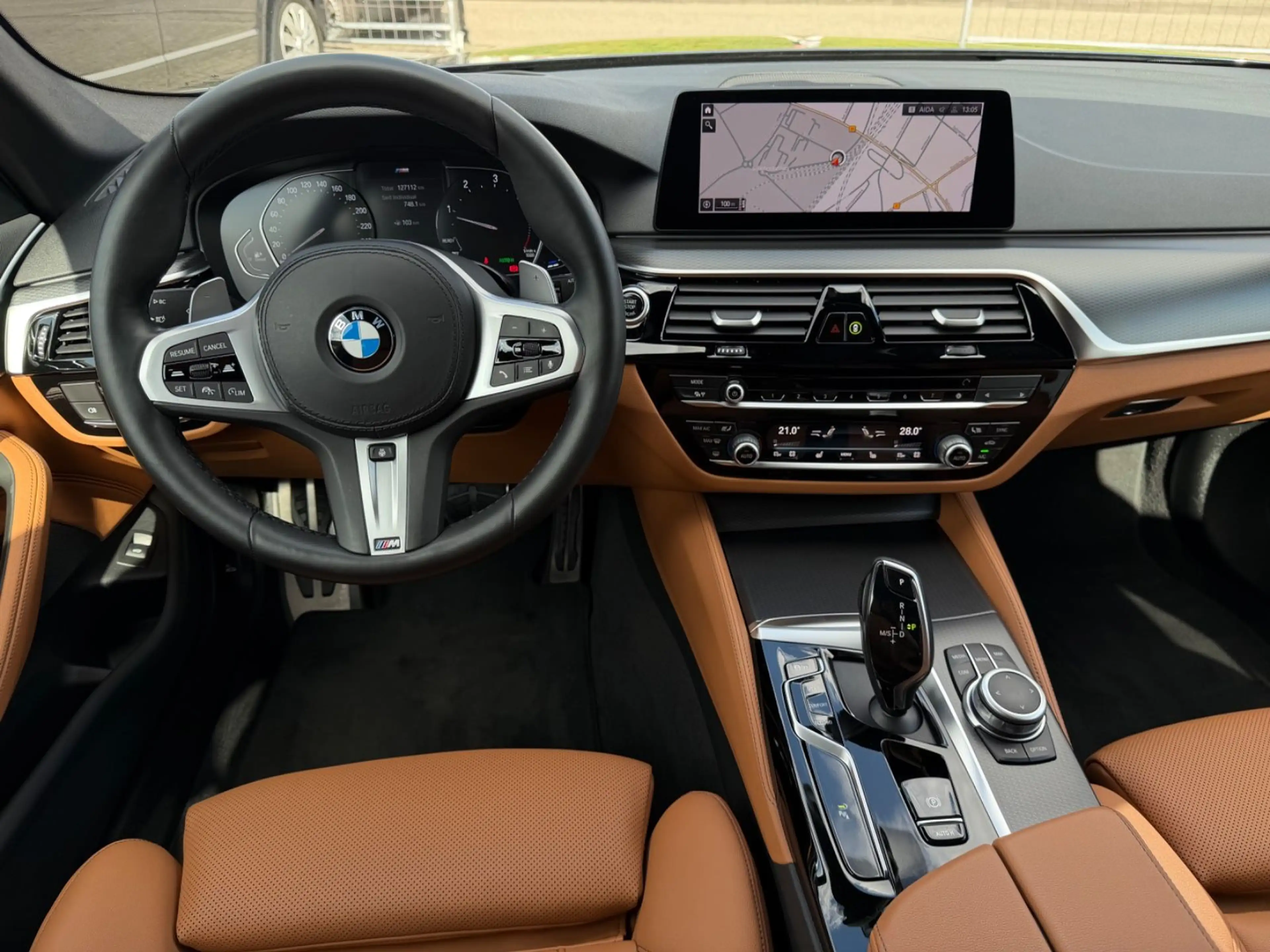 BMW 520 d xDrive M-Paket *Head-up*AHK*ACC*Kamera* — photo 25