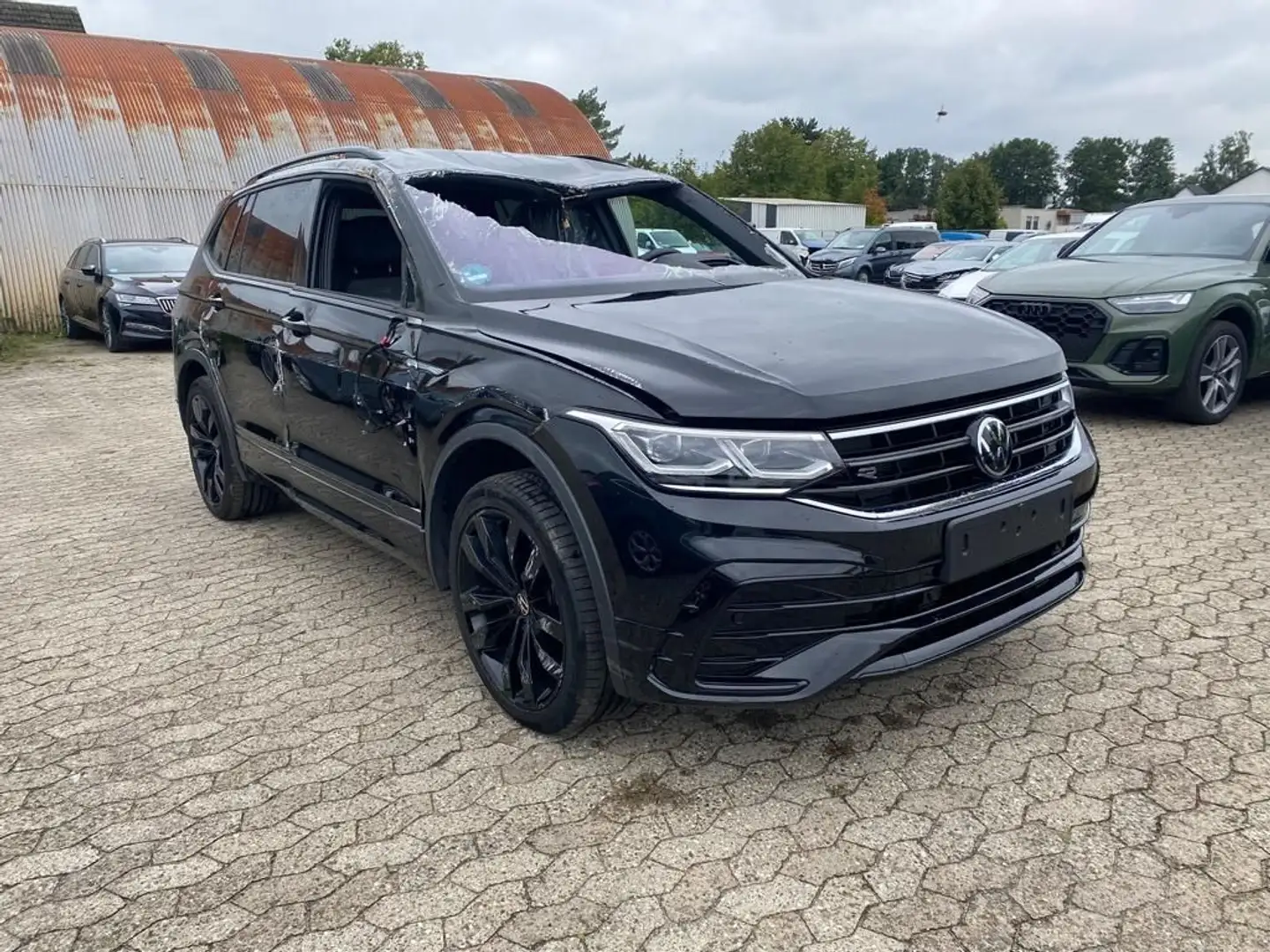Volkswagen Tiguan Allspace 2.0 TDI DSG 4Motion R-Line Schwarz - 1