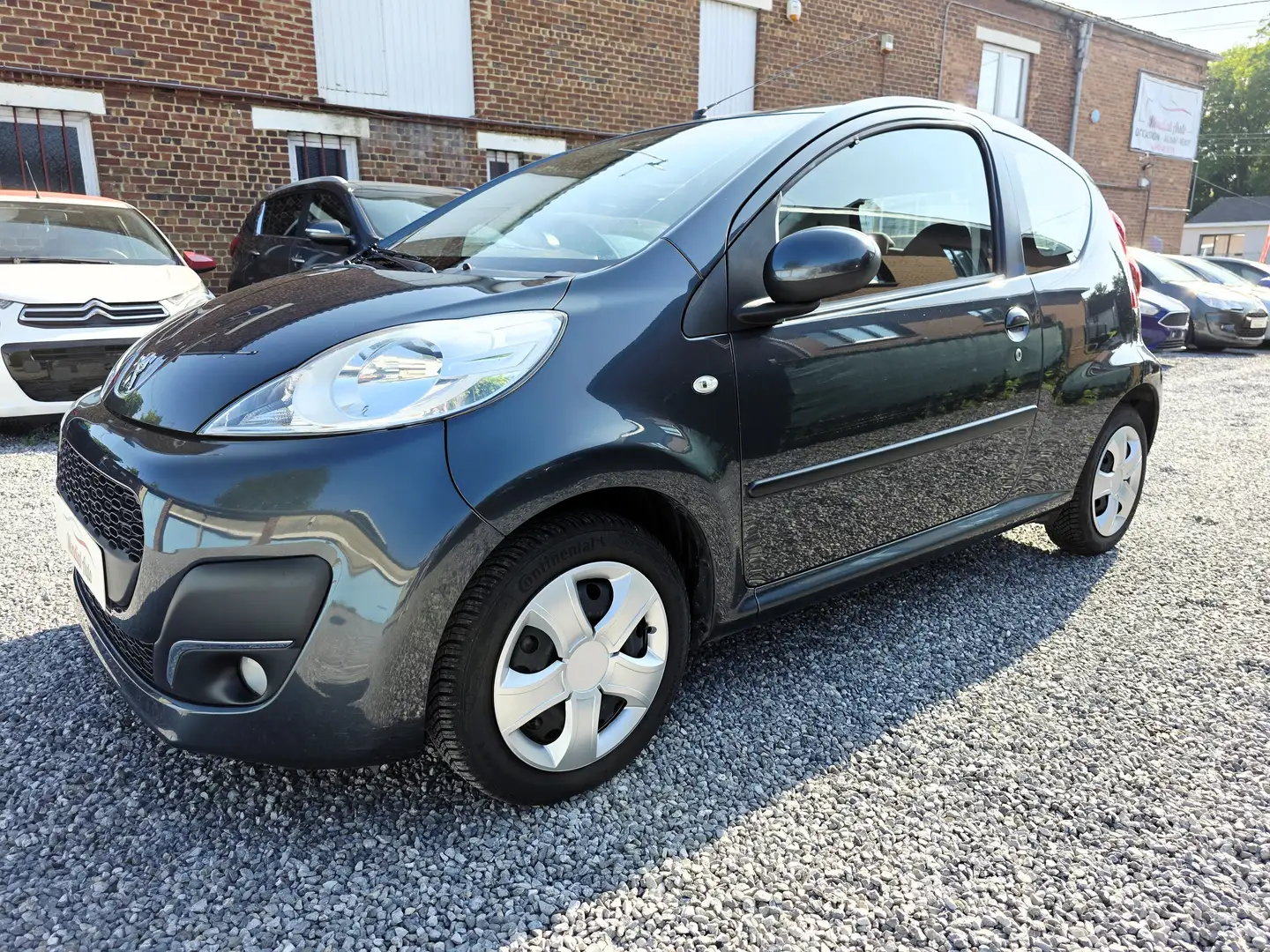 Peugeot 107 1.0i Access Zwart - 2