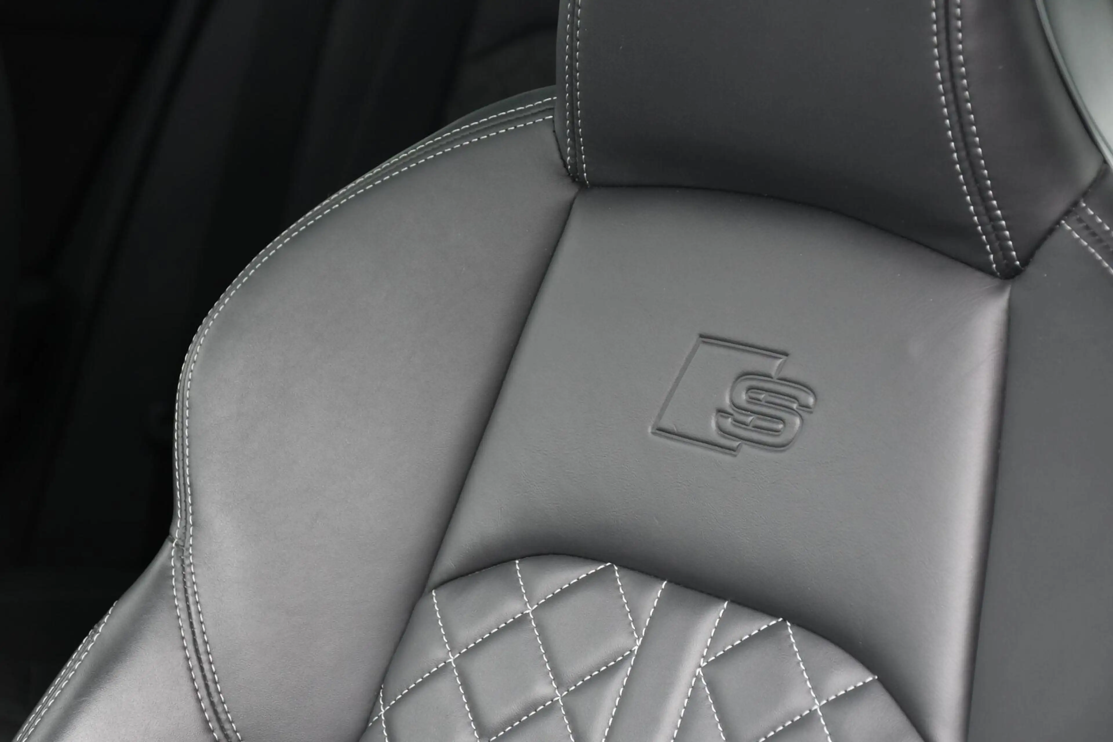 Audi S4 Avant 3.0 TFSI Quattro Pro Line Plus Panoramadak R — photo 6