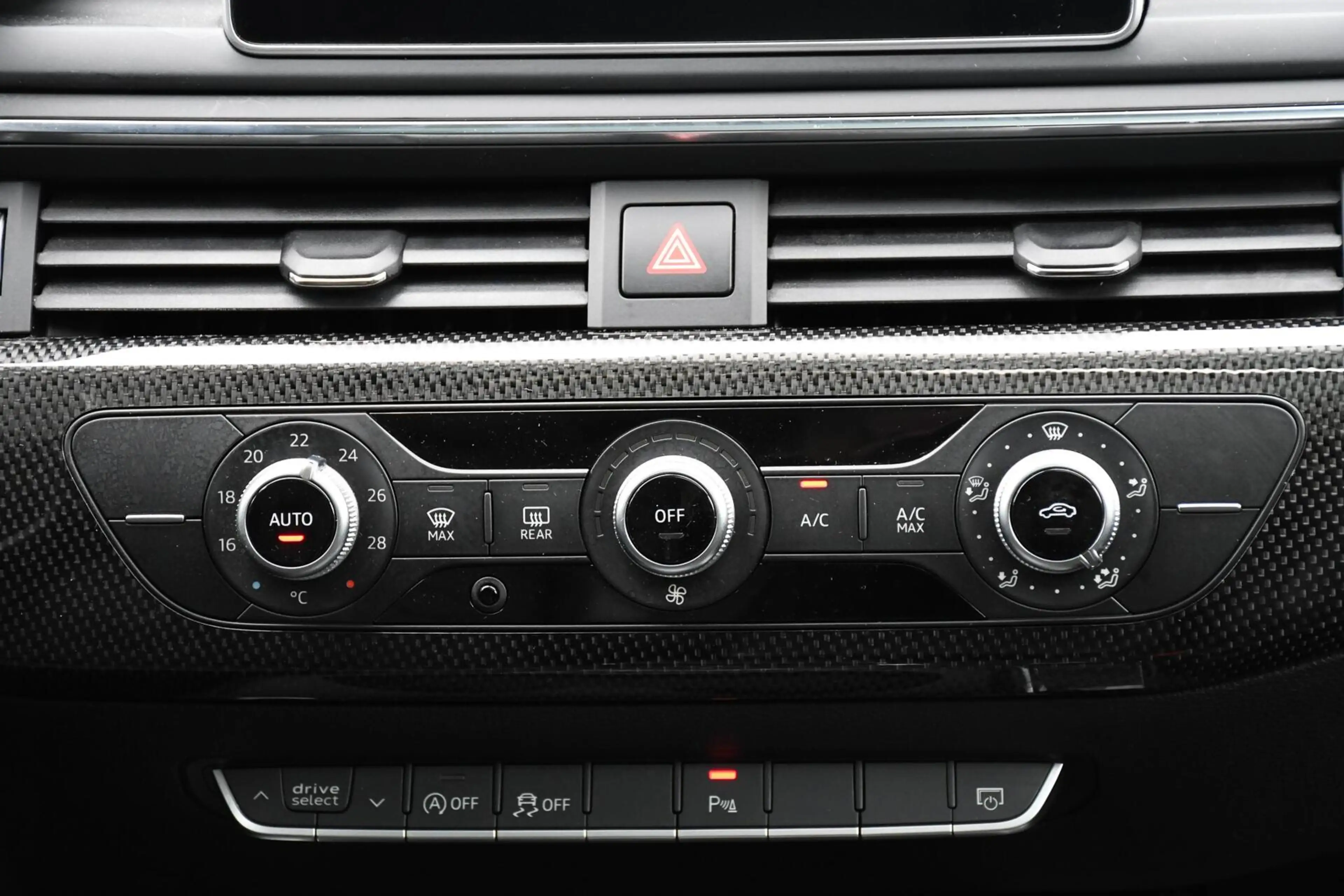 Audi S4 Avant 3.0 TFSI Quattro Pro Line Plus Panoramadak R — photo 26