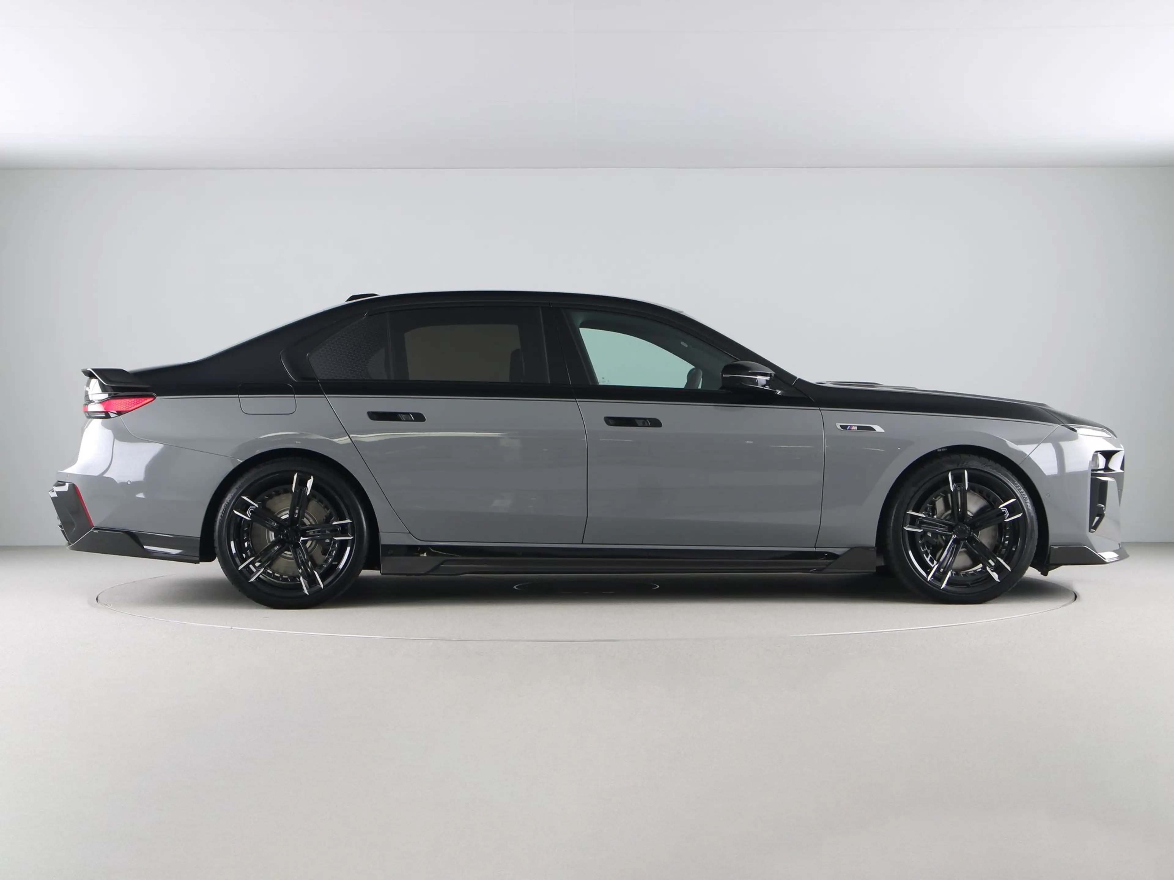 BMW 760 7 Serie M760e xDrive - Larte design — photo 9
