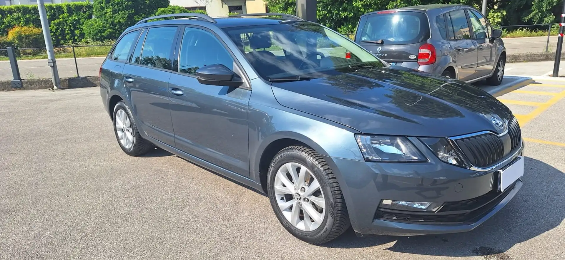 Skoda Octavia Octavia III 2017 Wagon 1.6 tdi Ambition 115cv Grigio - 1