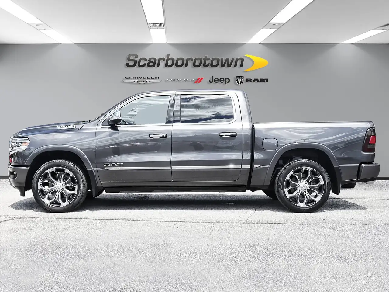 RAM 1500 снимка RAM 1500