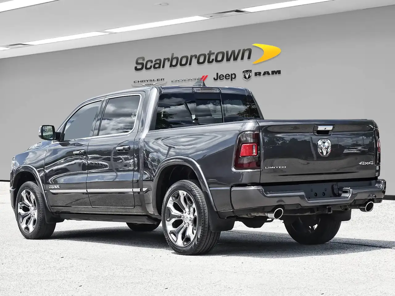RAM 1500 снимка RAM 1500