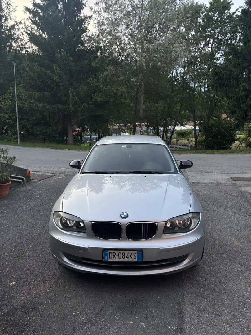 BMW 120 120d 3p futura dpf - 1