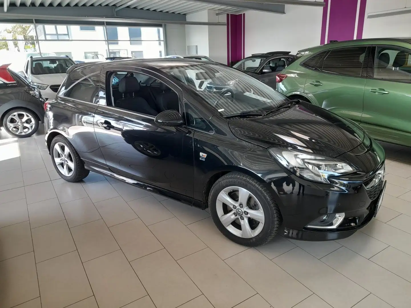 Opel Corsa E Innovation "OPC-Line" Schwarz - 1