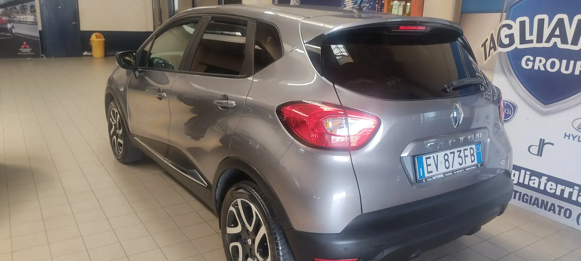 Renault Captur Captur I 2013 1.5 dci Live s Grigio - 1