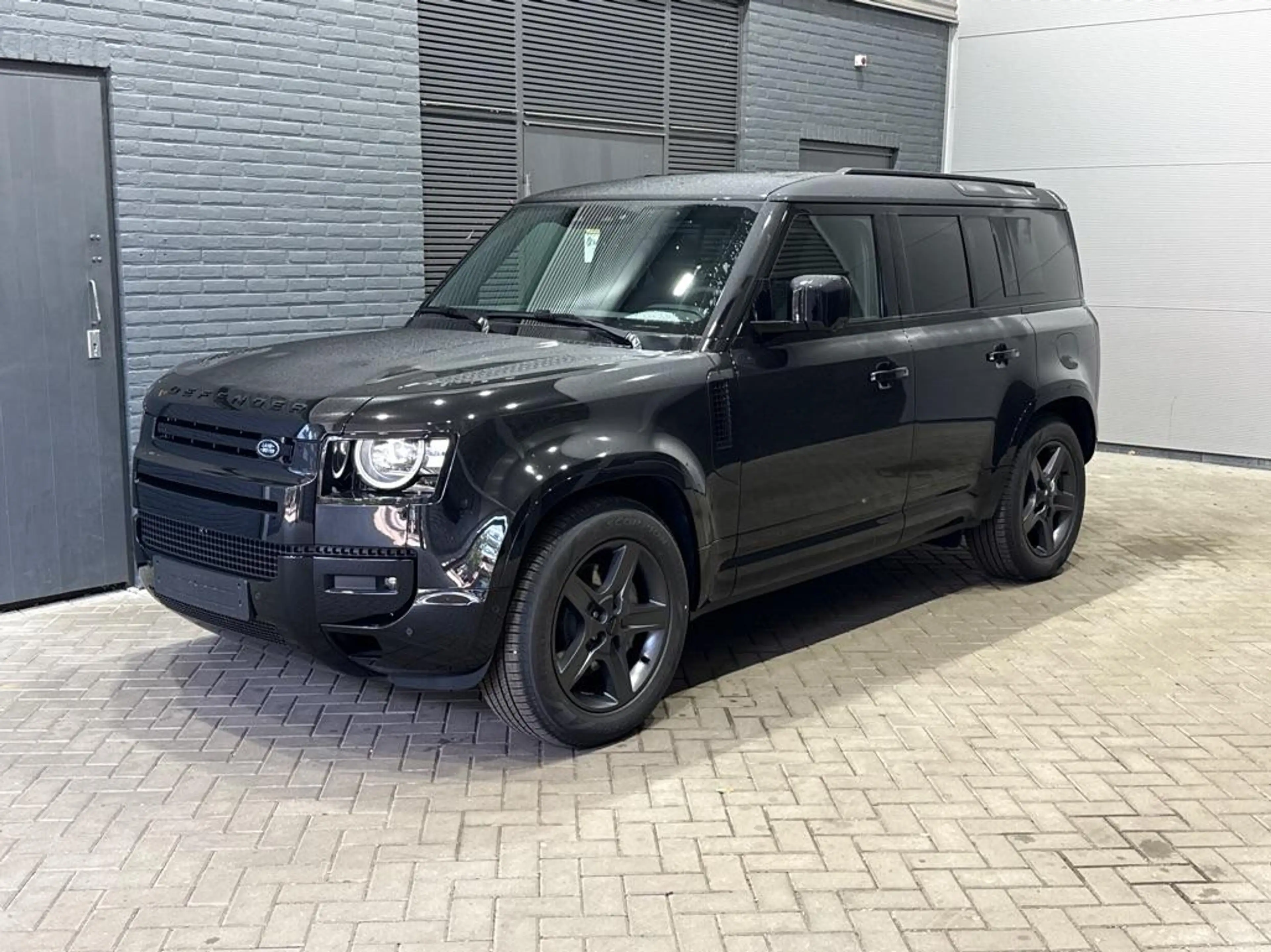 Land Rover Defender P300e 110 X-Dynamic SE | FACELIFT | Luchtvering | — photo 4