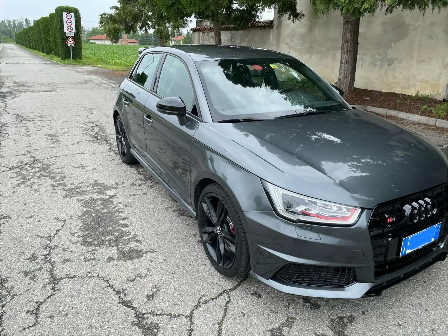Audi S1 Sportback 2.0 tfsi quattro - 1
