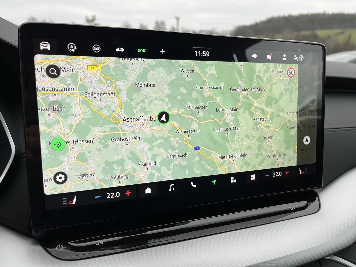 Skoda Octavia 1,5 TSI DSG Selection Combi Navi + AHK + Voll LED Blau - 2