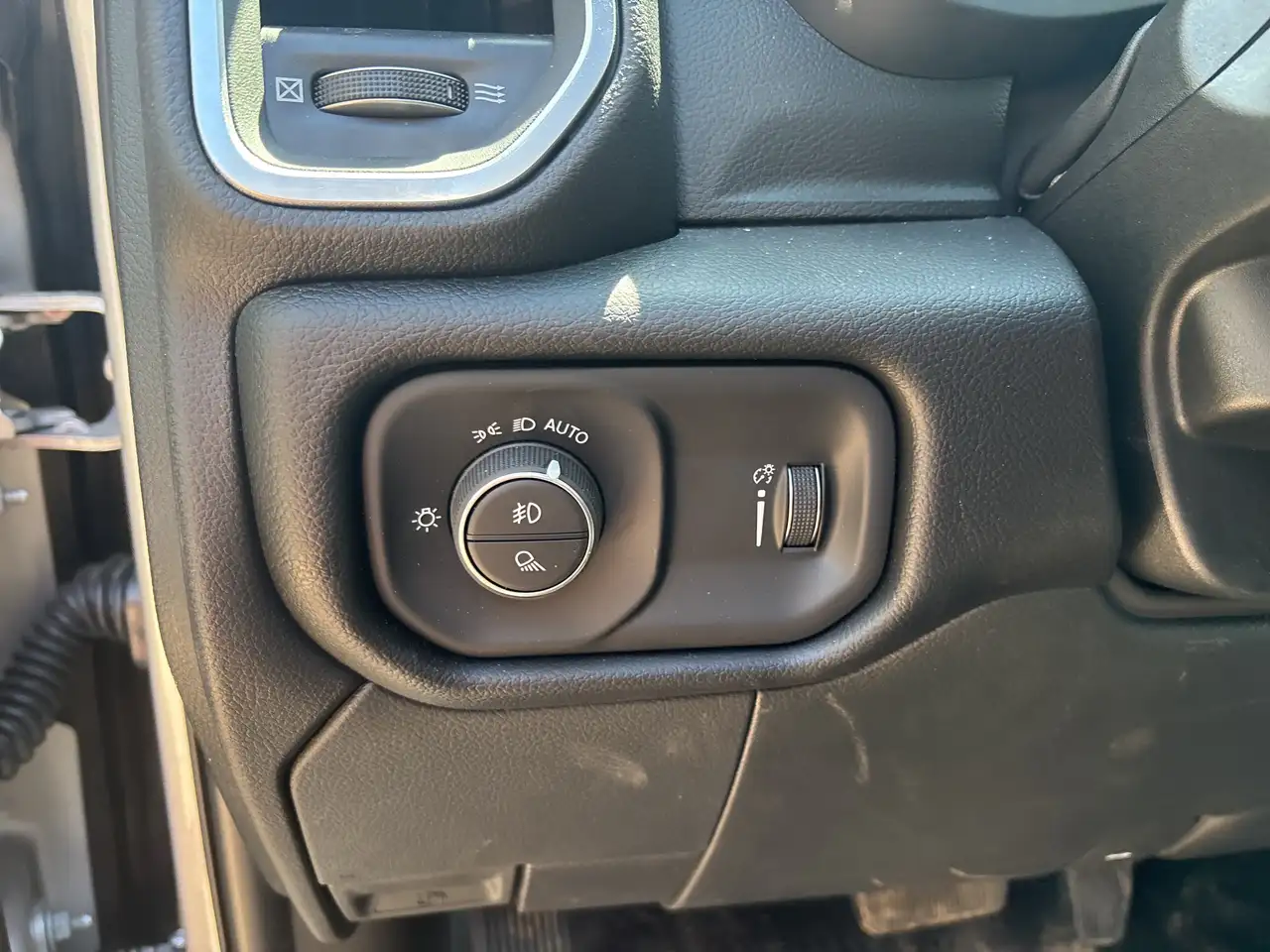 RAM 2500 photo RAM 2500