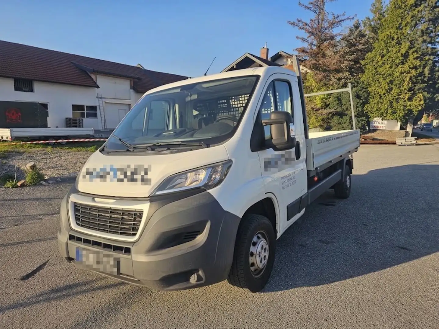 Peugeot Boxer 335 L3 BlueHDi 130 Weiß - 1