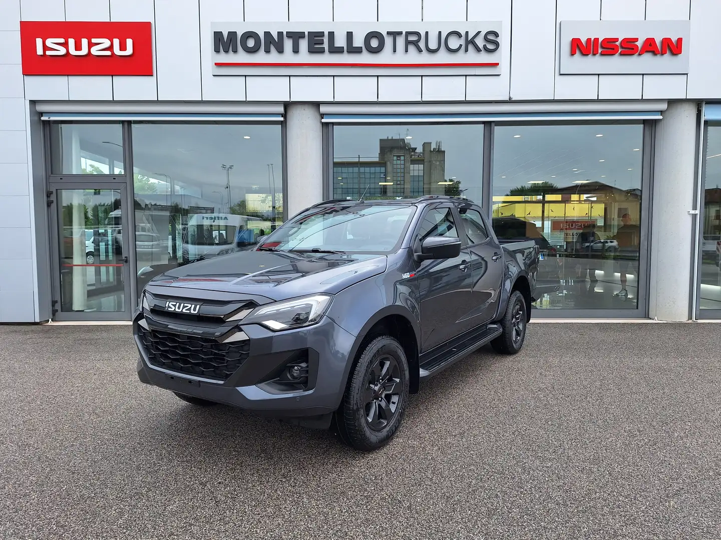 Isuzu D-Max 1.9 164cv Crew Nitro Sport 4x4 A/T Pronta consegna Grau - 1