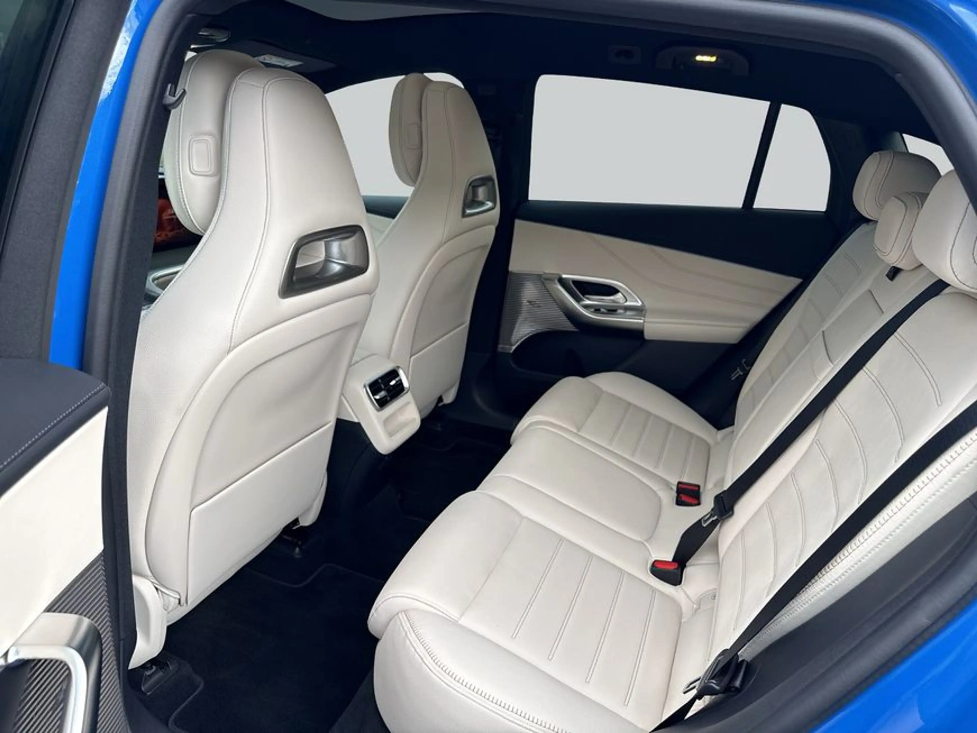 Mercedes-Benz GLC 400 GLC elektrisch — photo 12