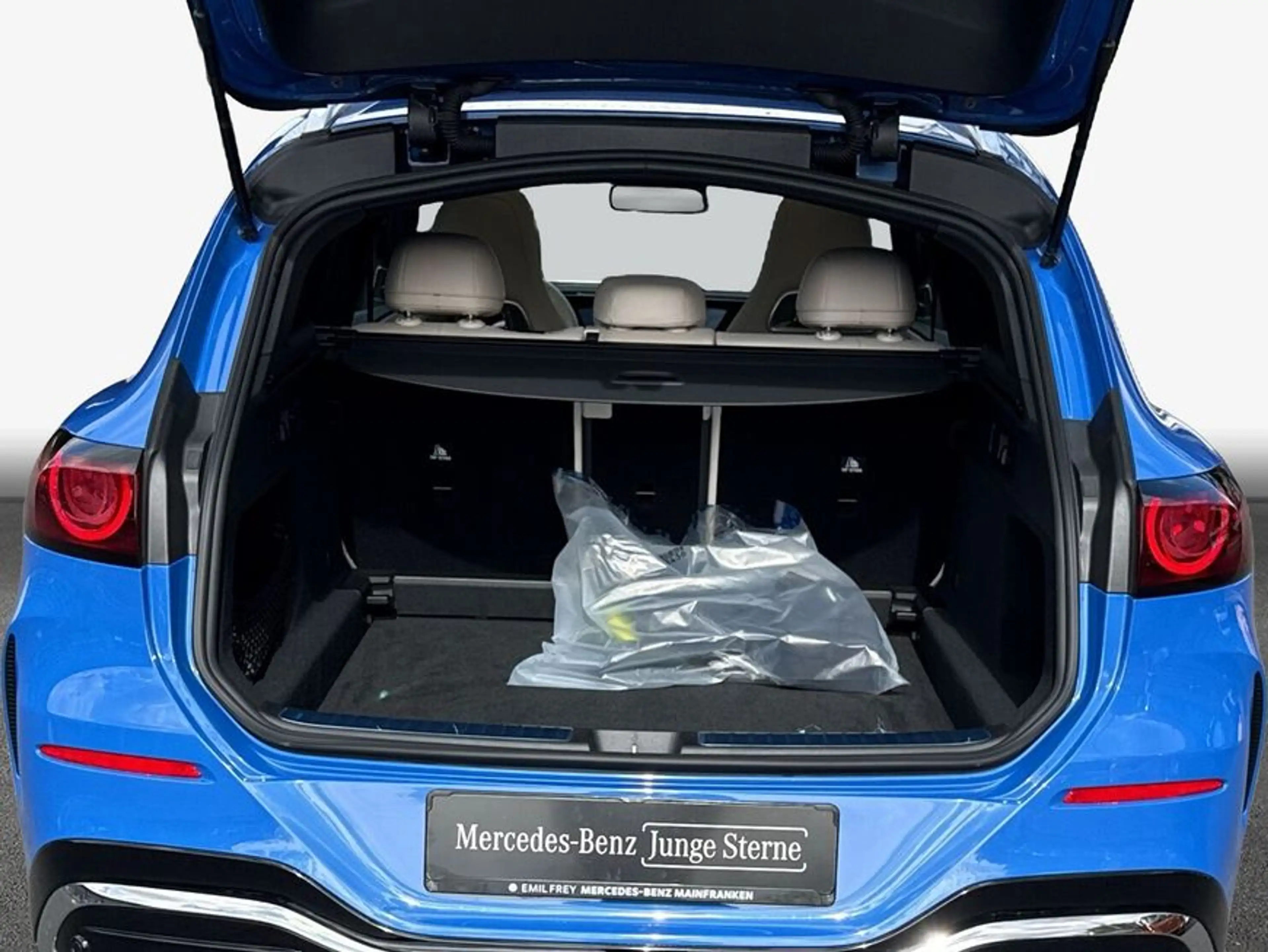 Mercedes-Benz GLC 400 GLC elektrisch — photo 9