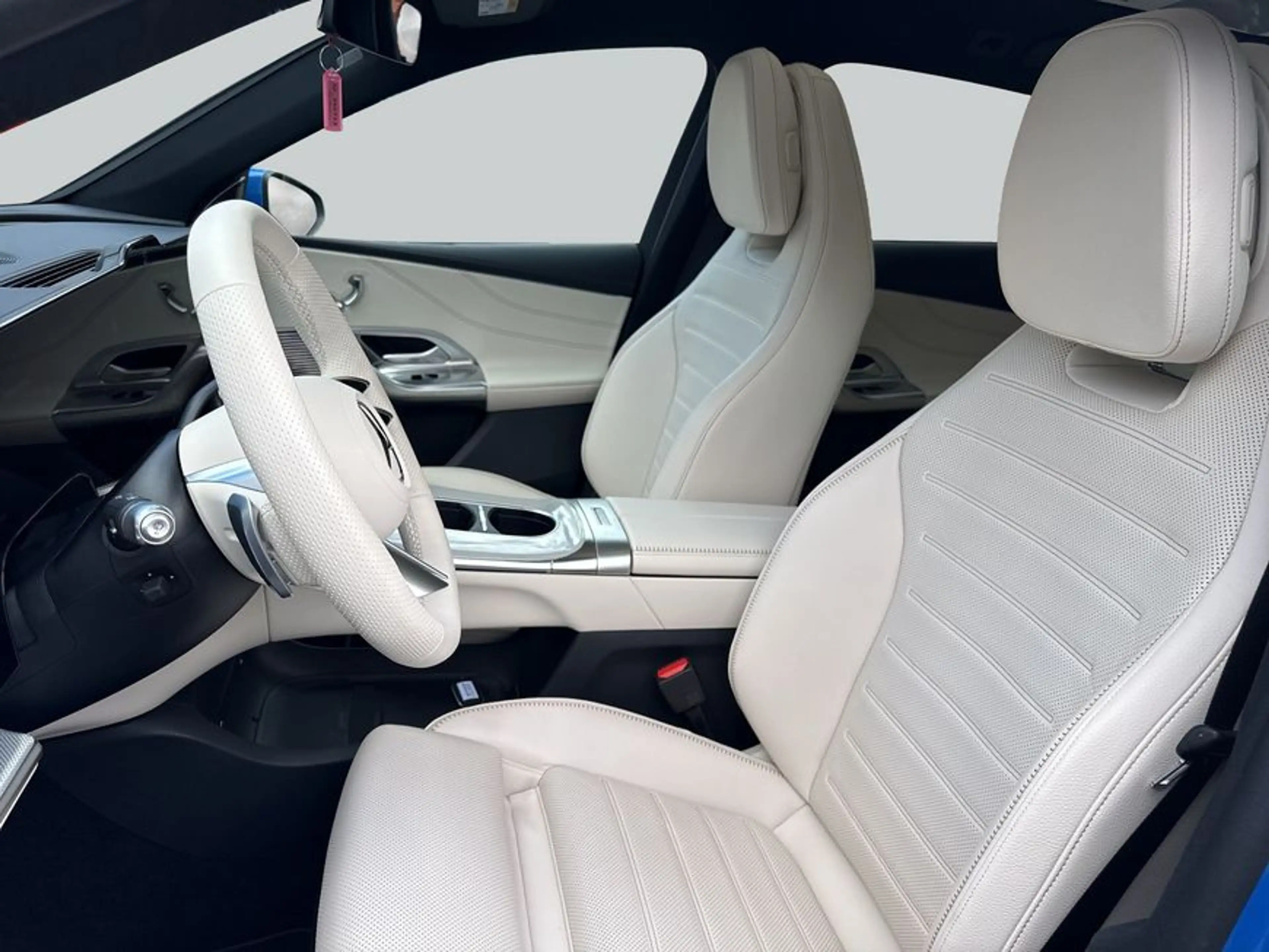 Mercedes-Benz GLC 400 GLC elektrisch — photo 11