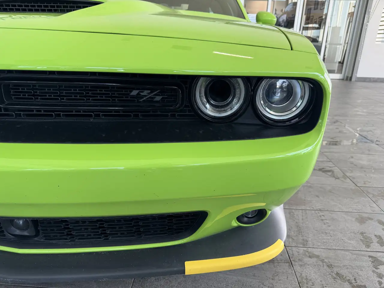 Dodge Challenger 2023 — фото 10