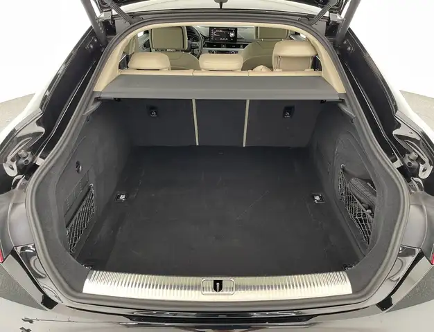 Audi A5 view 7